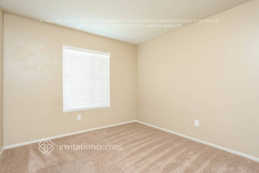 Building Photo - 1420 Sunswept Dr