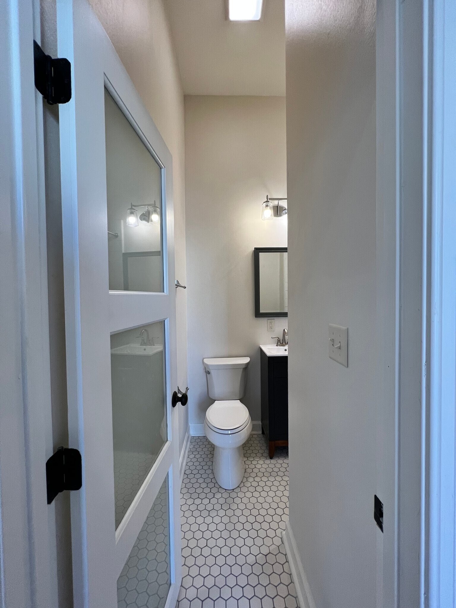 Building Photo - 904 Scott St