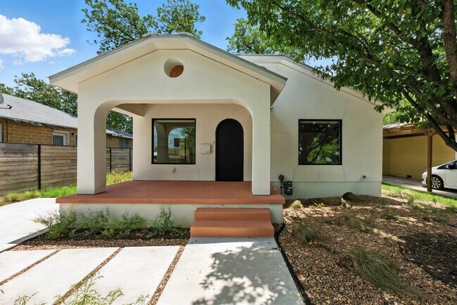 Primary Photo - 5207 Avenue F