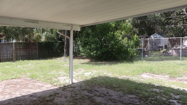 Building Photo - MOVE IN SPECIAL - Historic Charm 3 bedroom...