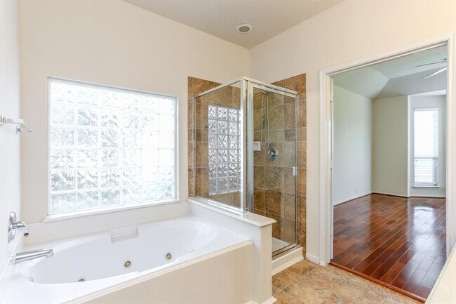 Building Photo - 9007 Lavender Field Ct