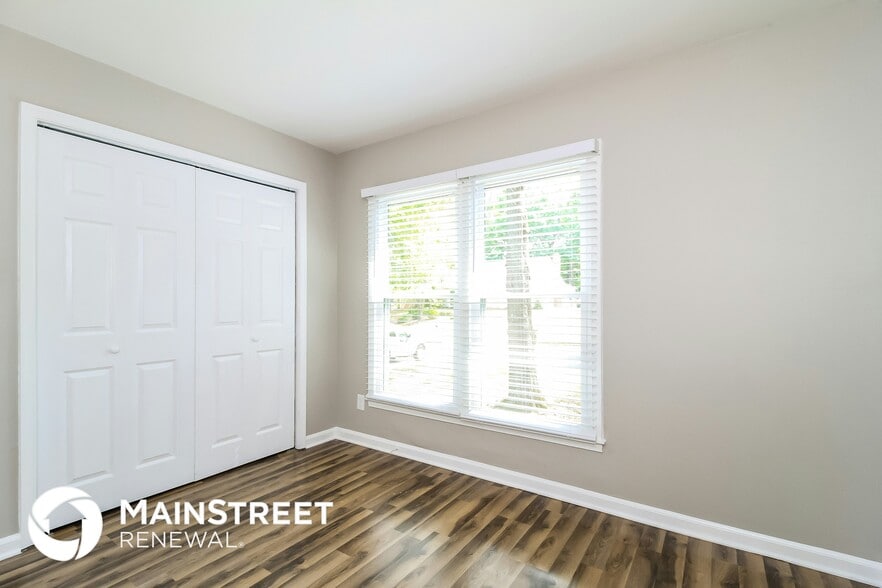 Building Photo - 4708 Wakewood Dr