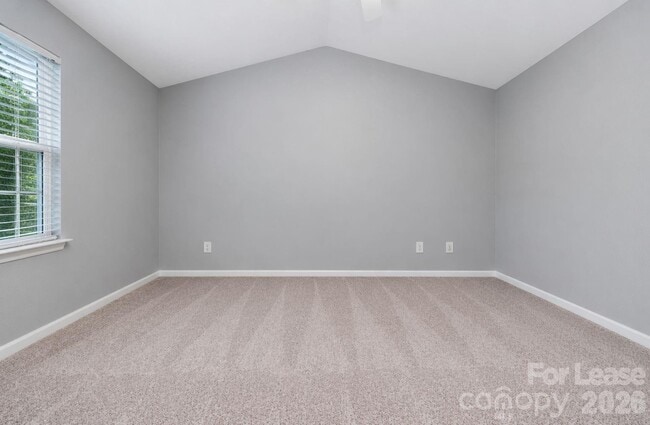 Building Photo - 10519 Yellow Rose Ln