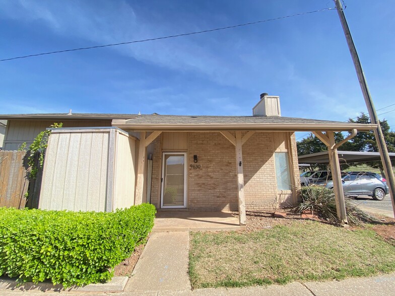 Primary Photo - 9630 Hefner Village Blvd
