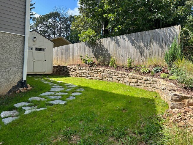 Building Photo - West AVL - 3/2 Contemporary Build Ready Now!