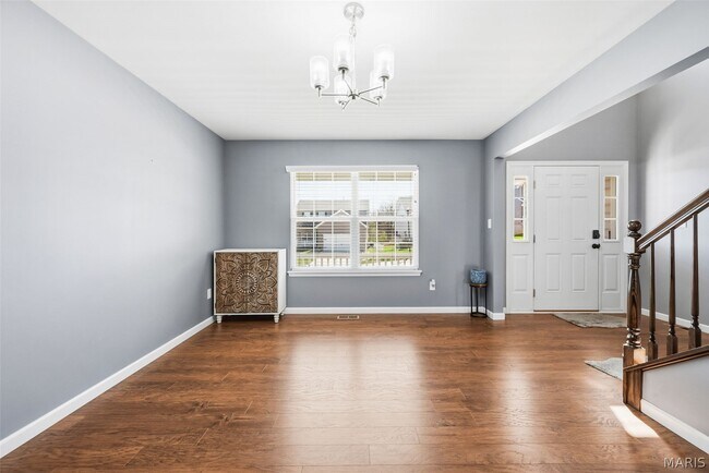 Building Photo - 463 Dusty Brook Dr