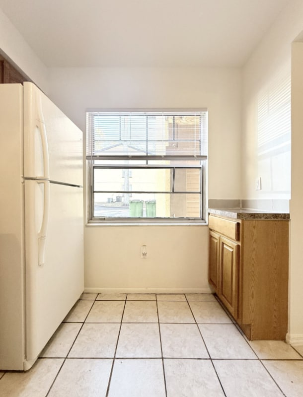 Building Photo - 380 2nd Ave N
