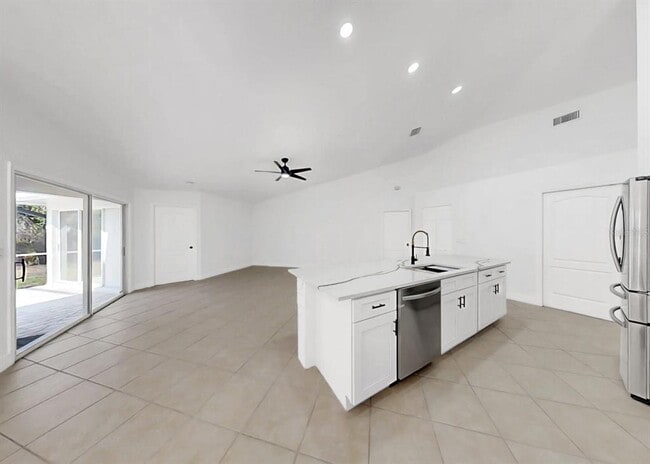 Building Photo - 6409 Stone River Rd
