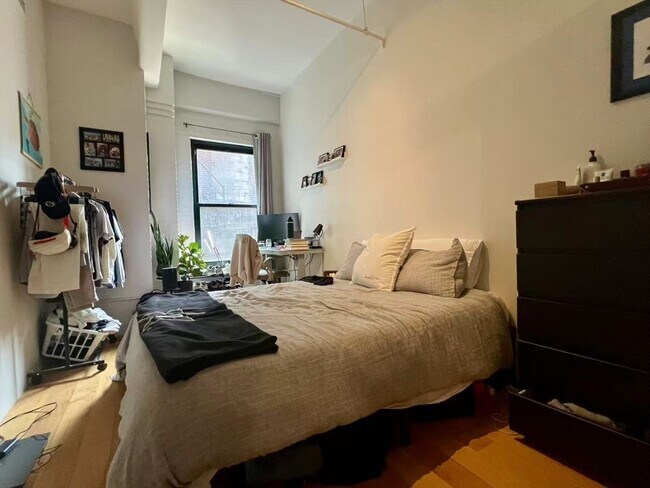 Building Photo - 42 Chauncy St