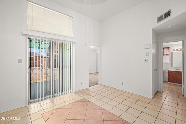 Building Photo - 10207 Angel Falls Pl