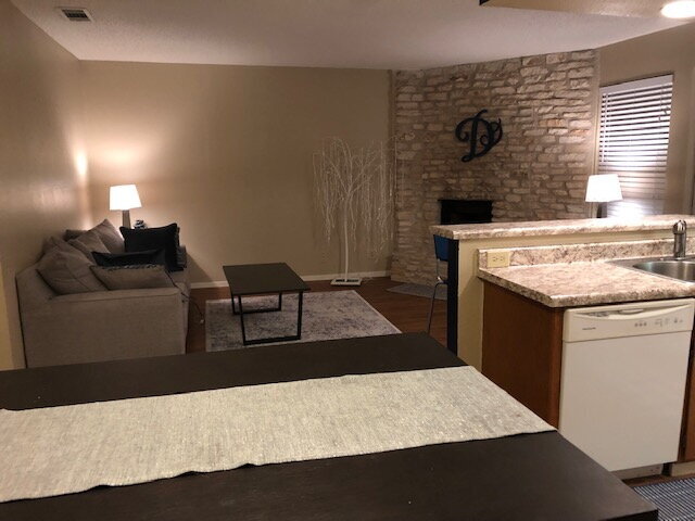 Building Photo - "Cozy Living at 301 Algerita: Charming 2-B...
