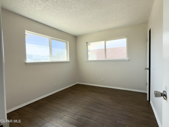 Building Photo - 5208 La Taste Ave