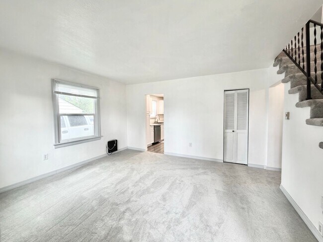 Building Photo - Charming Everett Home with Spacious Backyard, Garage, and Bonus Flex Spaces