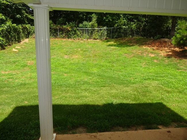 Building Photo - Home in McCalla!!  Available to View with ...