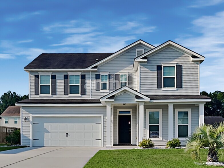 Primary Photo - 11 Invierno Lake Dr