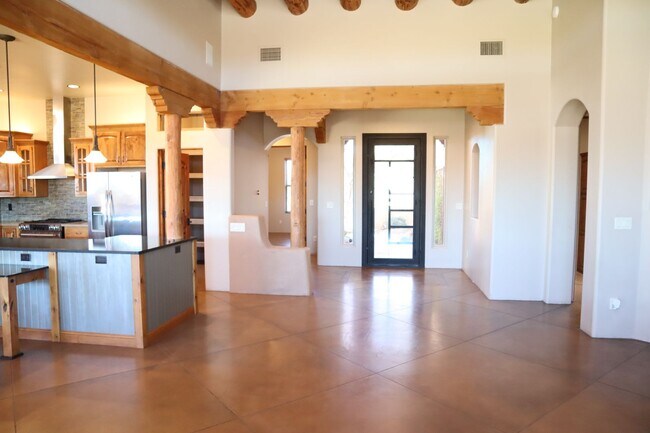 Building Photo - Your own resort! Elegant, Exclusive & Exquisite.