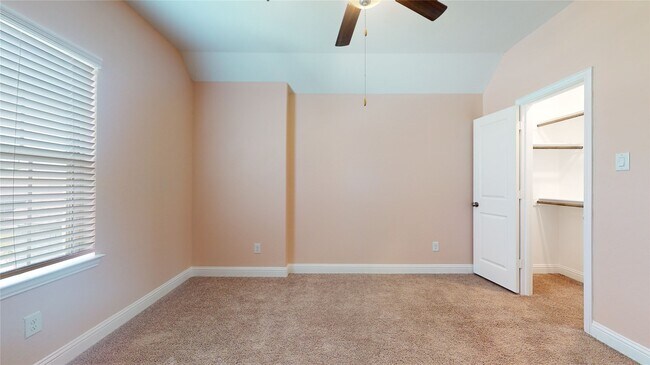 Building Photo - 17351 Grand Canyon Rd