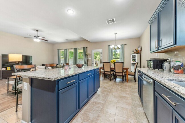 Building Photo - Beautiful home in Berkshire Subdivision....