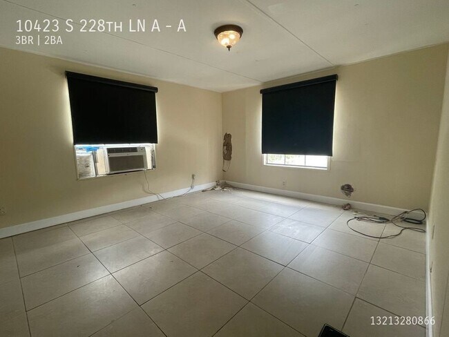Building Photo - 10423 S 228th Ln
