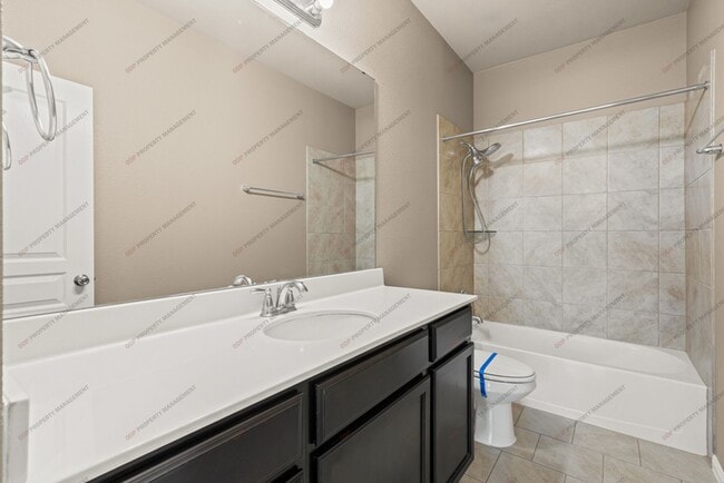 Building Photo - 513 Wedgwood Dr