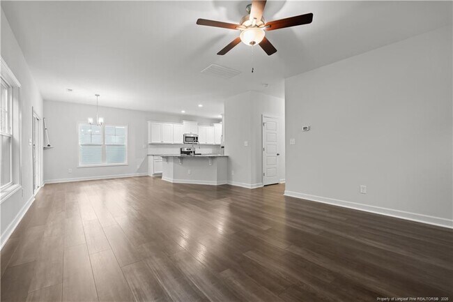 Building Photo - 4616 Scenic Pines Dr