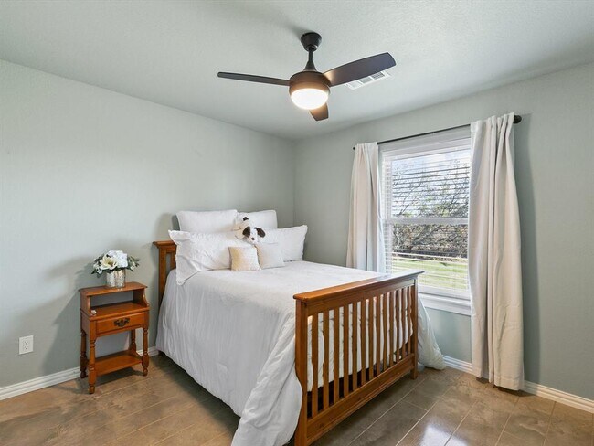 Building Photo - 6301 Hunterwood Dr