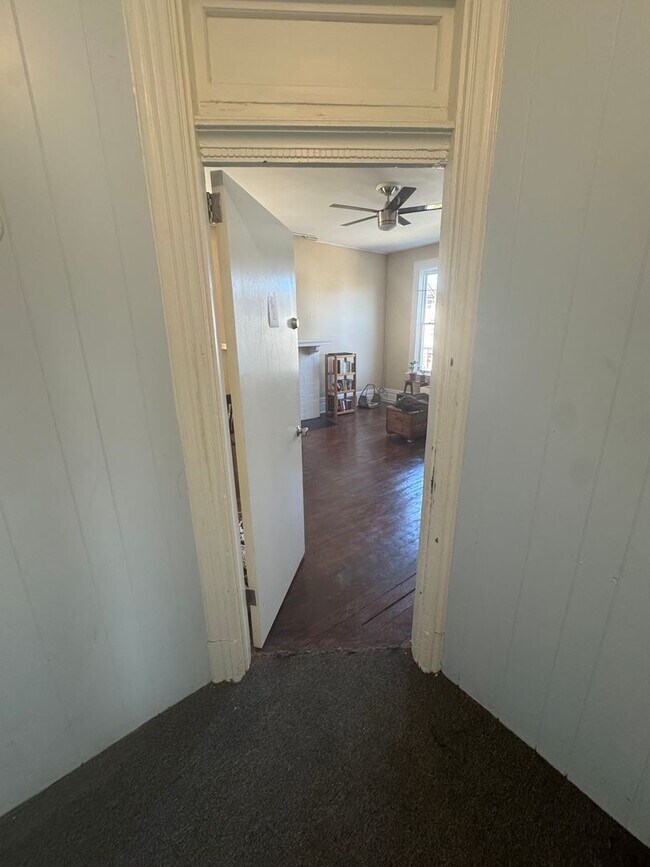 Building Photo - 5498 Hays Street