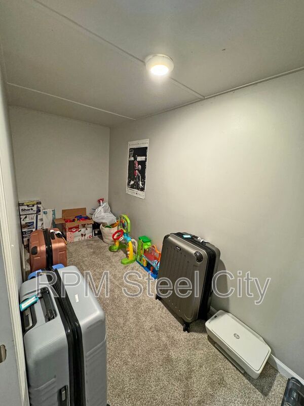 Building Photo - 2524 7th Ave