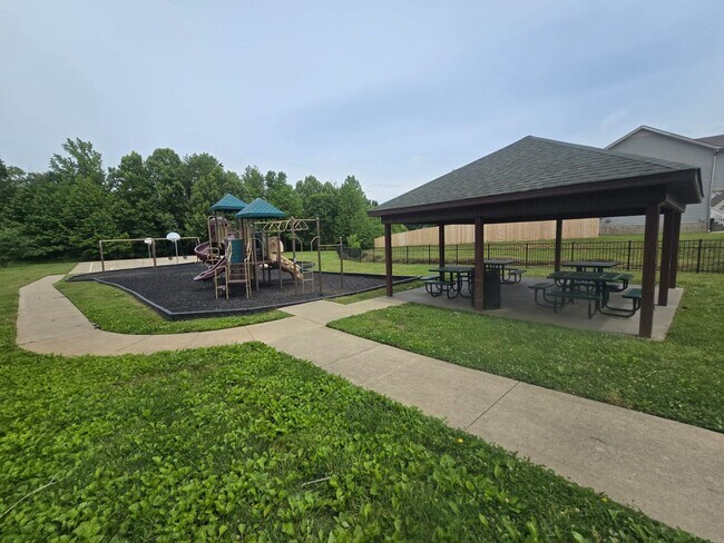 Building Photo - 1377 Mutual Dr