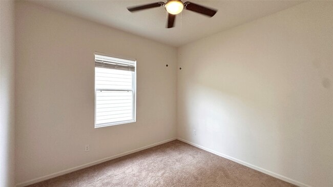 Building Photo - 2013 Spindletree Ln