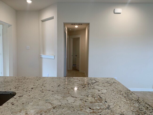 Building Photo - The Perfect Blend of Space & Location – 5 Beds Near Alliance