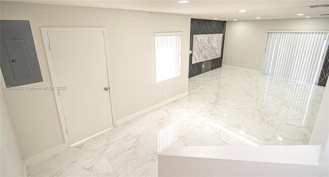 Building Photo - 12615 SW 53rd St