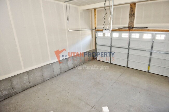 Building Photo - 1621 N 3890 W