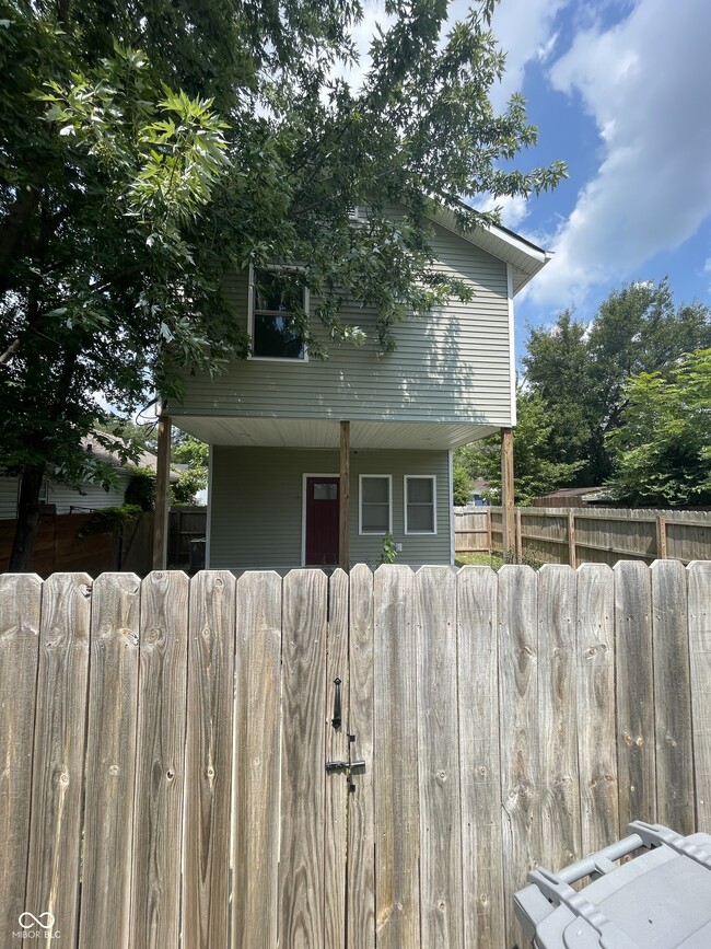 Building Photo - 2641 E 18th St