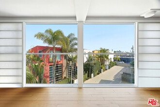 Building Photo - 2100 Abbot Kinney Blvd