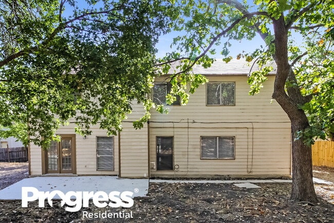 Building Photo - 6803 Highland Bluffs