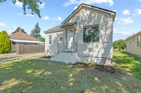 Building Photo - 1734 N Stone St