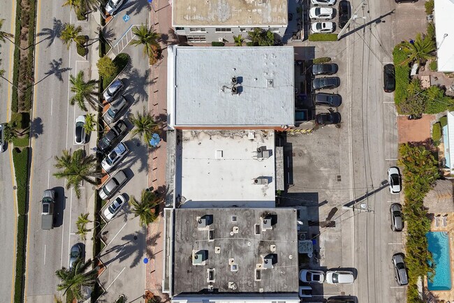 Building Photo - 233 Commercial Blvd