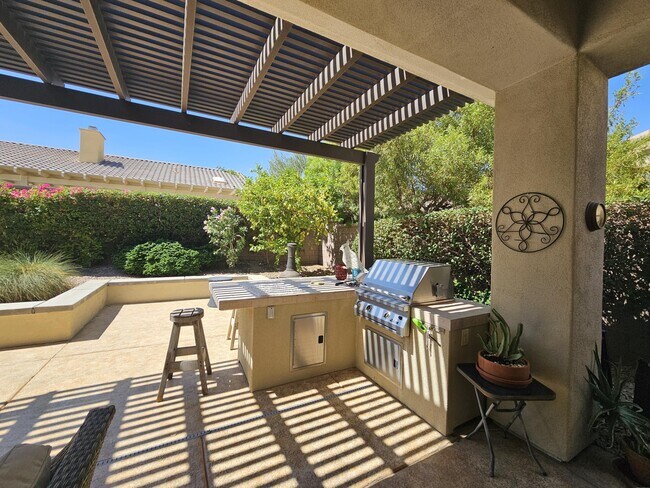 Building Photo - 35875 Donny Cir