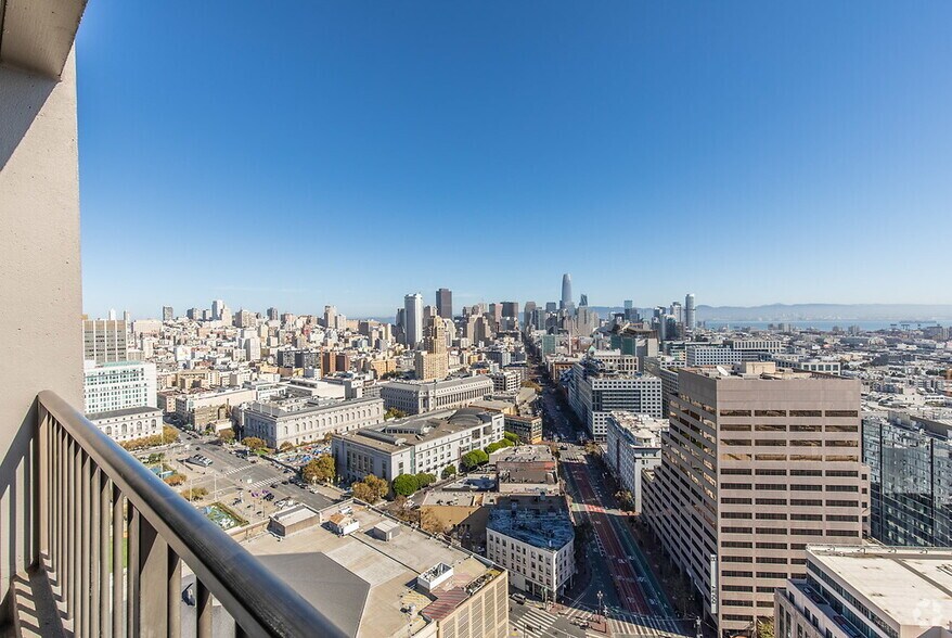 Photo of Fox Plaza