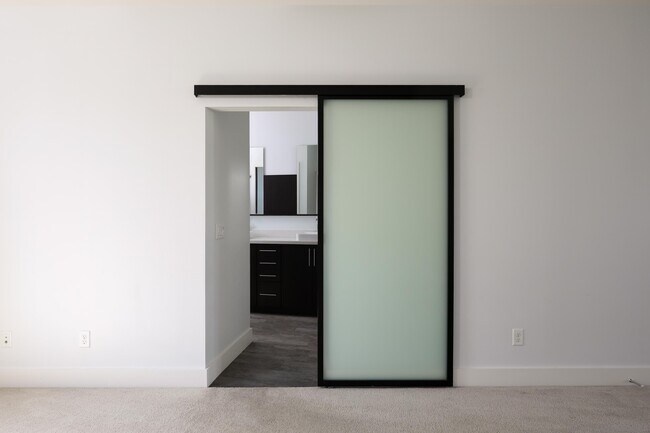 Building Photo - 2434 Via Alta