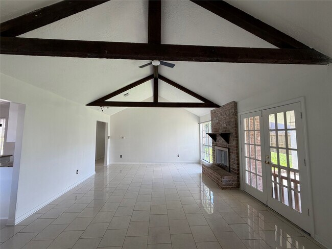 Building Photo - 14407 Locke Ln