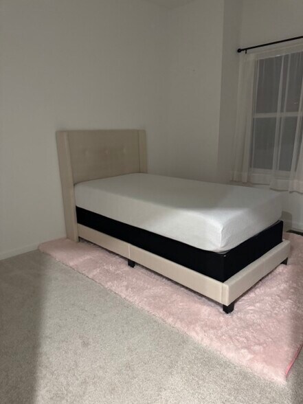 Guest Bedroom1 - 208 Douglas Way