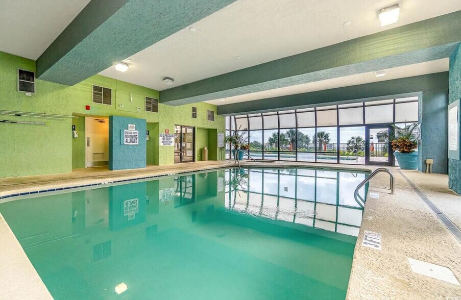 Building Photo - 2310 N Ocean Blvd