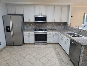 Building Photo - 50925 Chiapas Dr