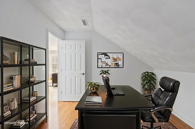 Building Photo - 50 Hadleigh Rd