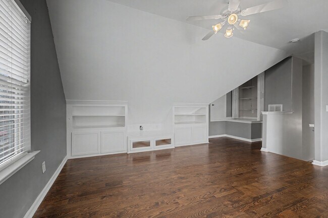 Building Photo - 1857 Woodland Pointe Dr