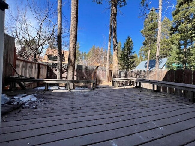 Building Photo - 3721 Aspen Ave