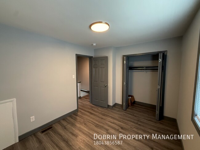 Building Photo - 1707 Colorado Ave