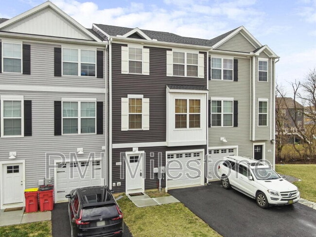 Building Photo - 11089 Gopher Dr N
